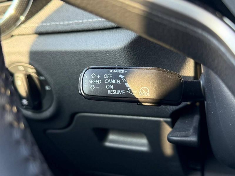 Škoda Fabia Top Selection 1,0 TSI 70 kW 5° - fotka 24 z 33