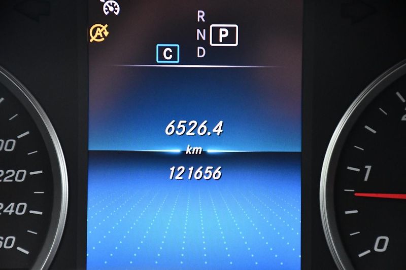 Mercedes-Benz Třídy C 200d PRAV. SERVIS MB 2xPNEU - fotka 31 z 55