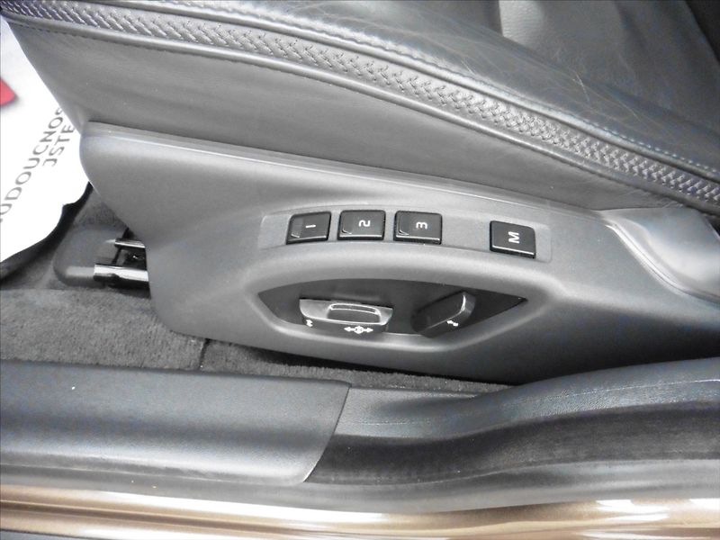 Volvo XC70 2,4 D Summum AWD, Navi... - fotka 8 z 16