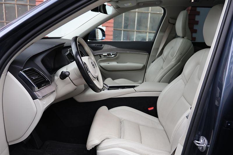 Volvo XC90 (2022) Inscription, B5 AWD - fotka 7 z 26