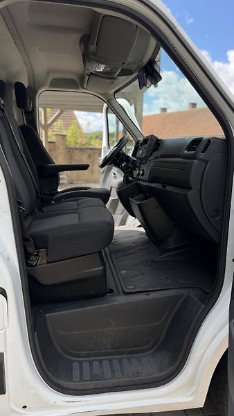 Renault Master (2020) Nákladní automobil skříňový  - fotka 9 z 16