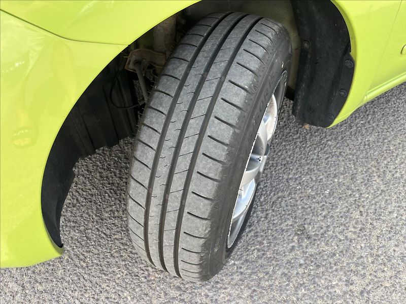 Nissan Micra 1,2 i KLIMA ALU  SERVIS - fotka 34 z 38