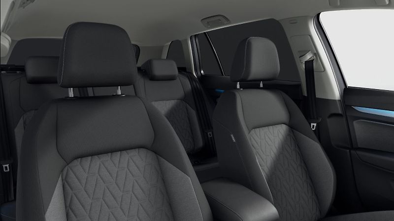 Volkswagen Golf (2026) 1,5 eTSI 7DSG mHEV - fotka 6 z 6