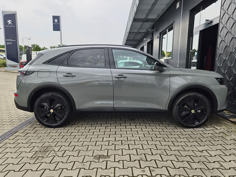 DS Automobiles DS7 (2026) PERFORMANCE LINE 1.5 BlueHDi - fotka 2 z 23