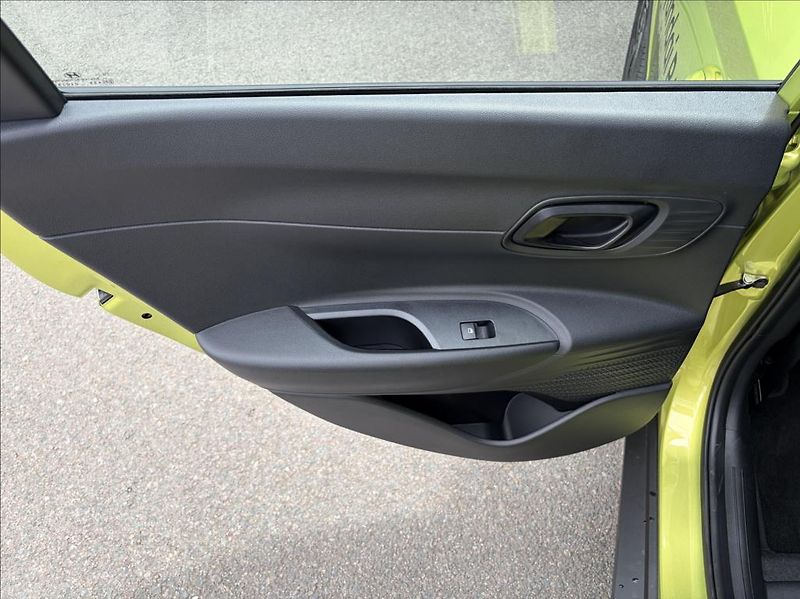 Hyundai Bayon 1,0 T-GDI  FL Go Plus - fotka 9 z 23