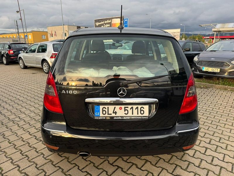 Mercedes-Benz Třídy A (2010) 180 1,7 85 KW TAŽNÉ KOLA - fotka 6 z 38