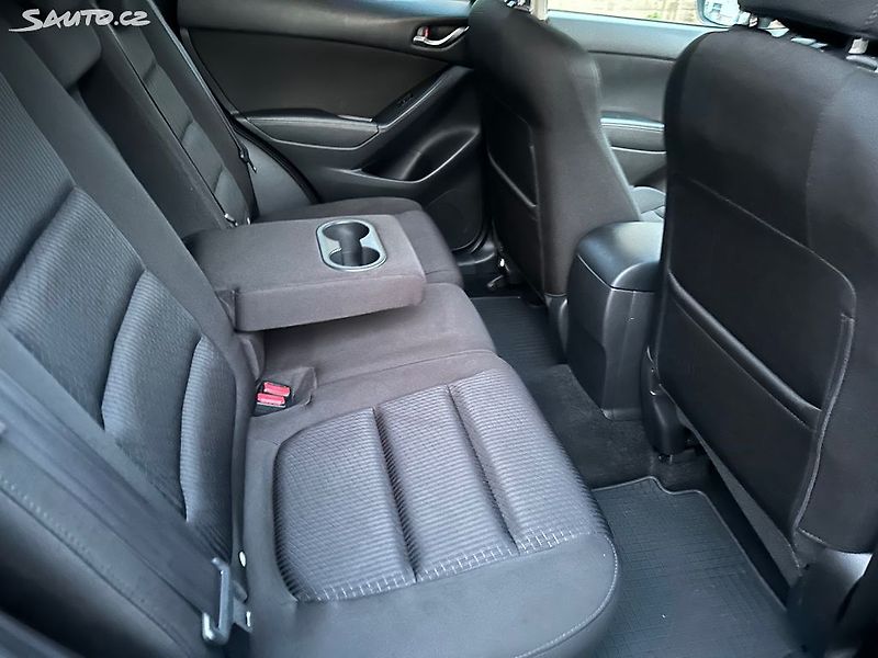 Mazda CX-5 Skyactiv AWD - fotka 14 z 32