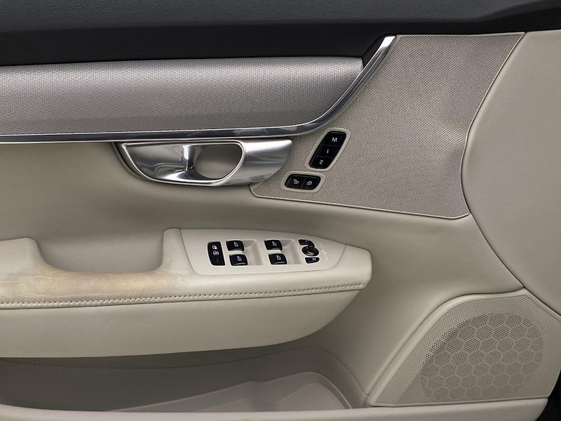 Volvo V90 D5 AWD INSCRIPTION AUT CZ - fotka 28 z 50