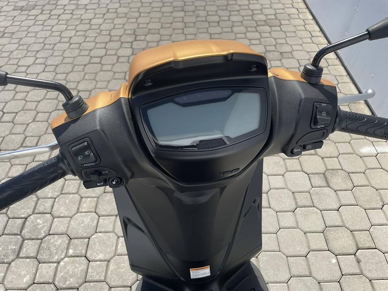 Piaggio (2025) Medley 125 S ABS EU5+ - fotka 8 z 10