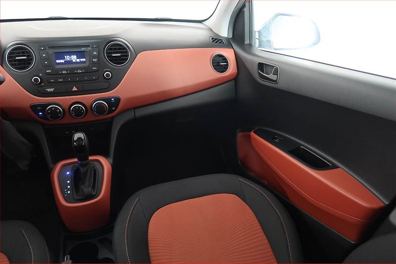 Hyundai i10 (2015) 1.0, Automat - fotka 8 z 16