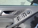 Volkswagen Golf 1,4 MPI KLIMA - náhled 10
