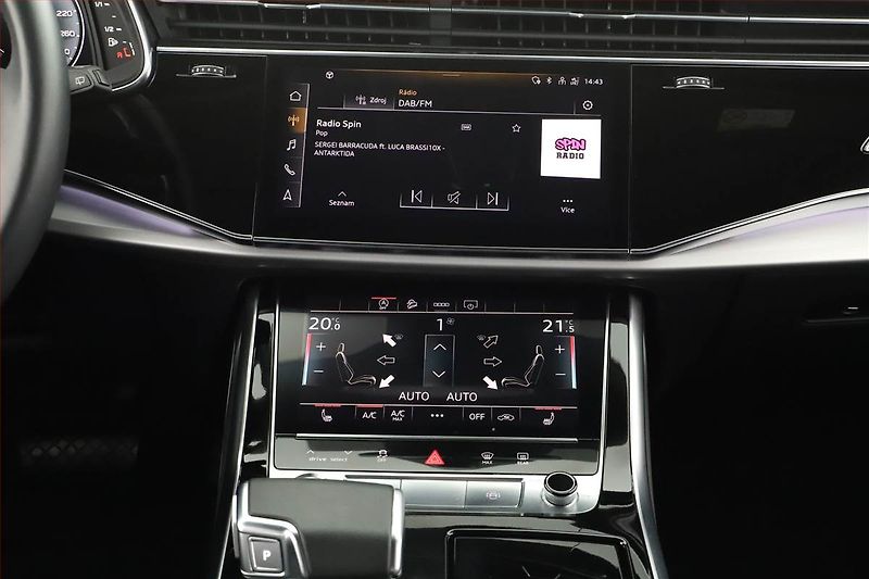 Audi Q8 (2023) 55 TFSI - fotka 12 z 20