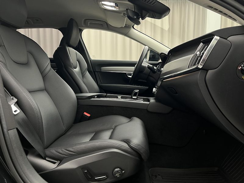 Volvo V90 CC B4 AWD PLUS AUT  - fotka 18 z 42