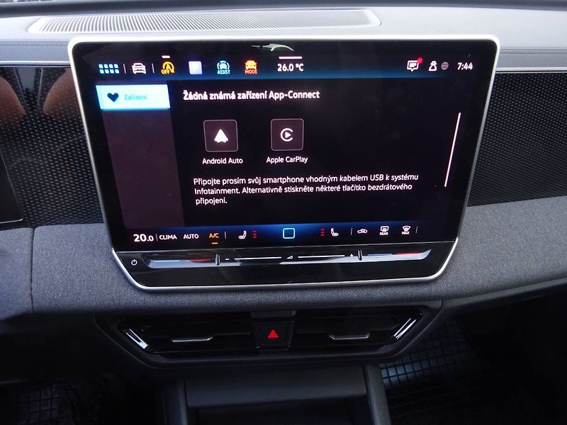 Volkswagen Tiguan (2024) 1,5 eTSI/96 kW MHEV - fotka 23 z 27
