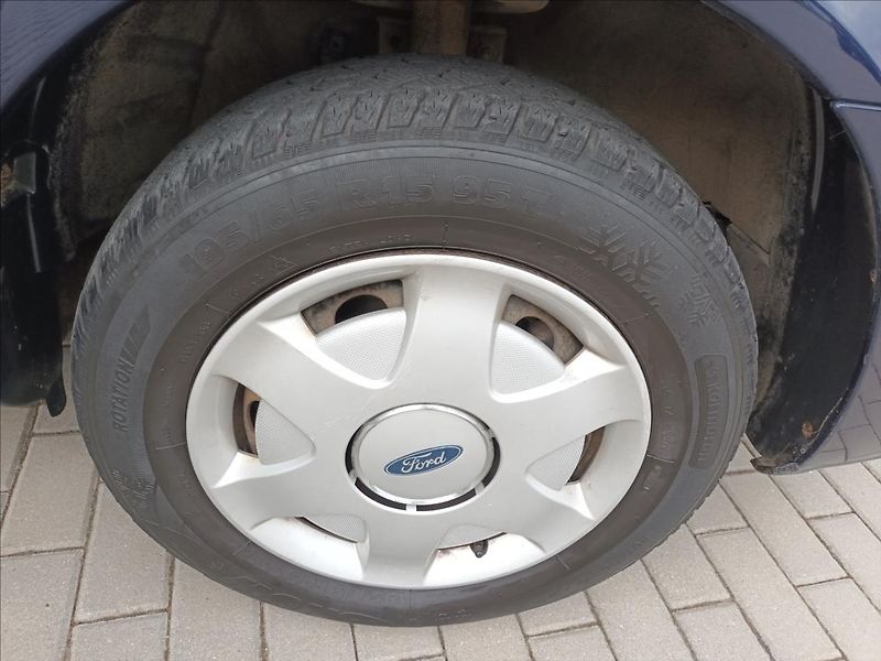 Ford Galaxy 1,9 TDI,88KW,7MÍST,TAŽNÉ, - fotka 25 z 32