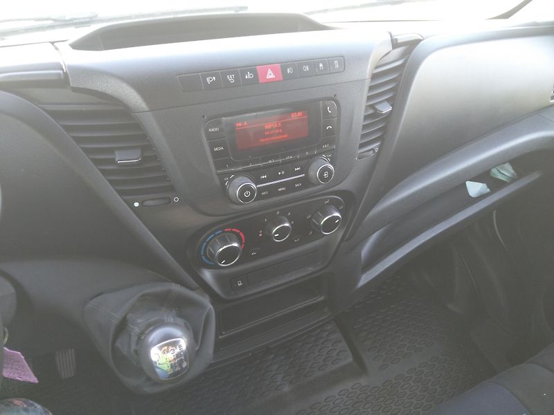 Iveco Daily 35C150 3,0L sklopka - fotka 5 z 6