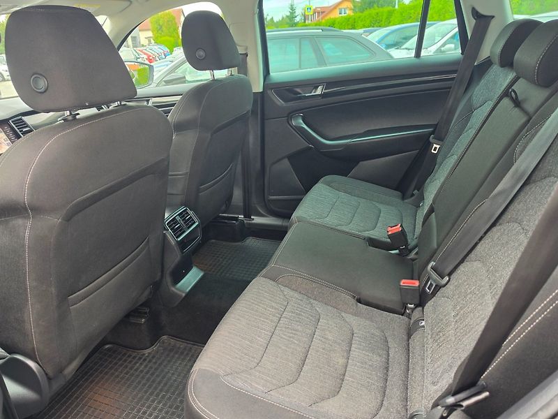 Škoda Kodiaq (2018) 2.0 TDI DSG Navi - fotka 17 z 27