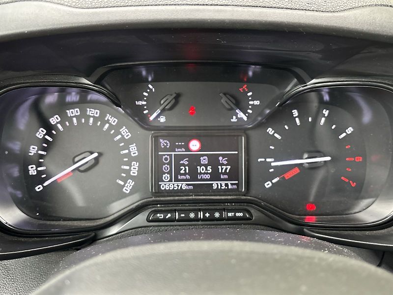 Citroën Berlingo (2022) 1.5 HDI LIVE PACK - fotka 6 z 29