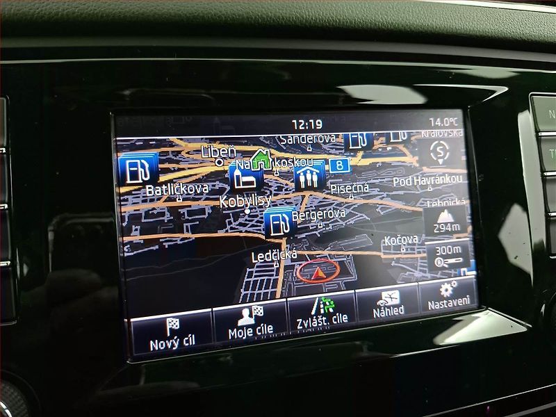 Škoda Octavia (2015) RS 2.0 TDI, Kůže, Bi-Xenony - fotka 13 z 18