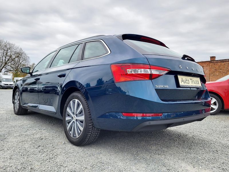 Škoda Superb iV 1.4 PHEV 160kW DSG STYLE - fotka 40 z 48