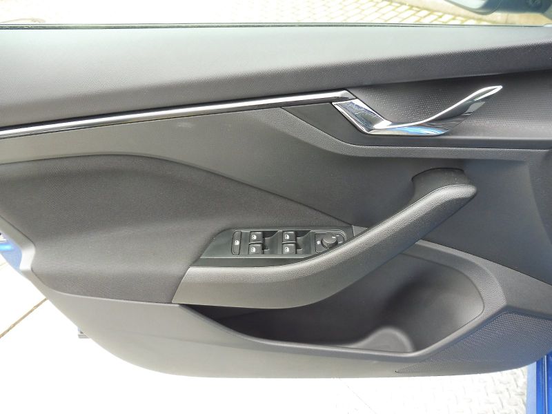 Škoda Kamiq (2025) Selection 1,0 TSI 85kW - fotka 17 z 26