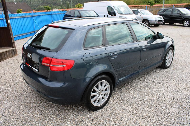 Audi A3 (2009) SPORTBACK 1,4TSI KLIMA ELOKNA  - fotka 7 z 16