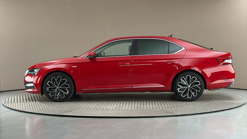 Škoda Superb 2.0 TDI DSG 4x4 L&K - fotka 4 z 32