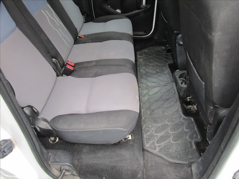 Peugeot Partner Tepee 1.6VTi  Klima - fotka 22 z 38