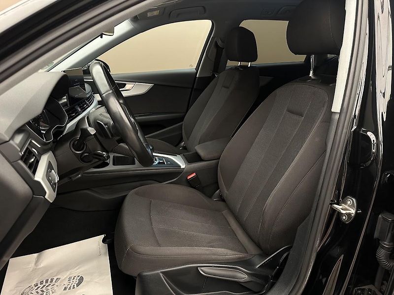 Audi A4 Avant (2021) 30 TDi S-line Bussines S troni - fotka 9 z 21
