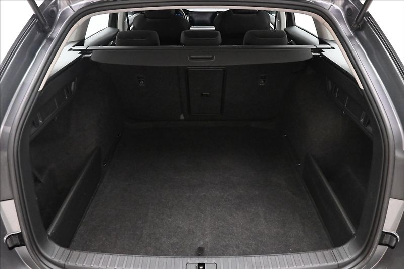 Škoda Octavia 2,0 TDI 110kW DSG NAVIGACE Zár - fotka 10 z 30