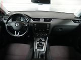 Škoda Octavia (2013) 1.6 TDi, ČR, Sport, bixen, - náhled 8