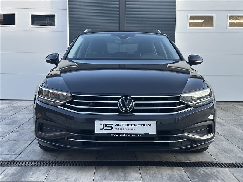 Volkswagen Passat 1,5 TSI 150PS  Business DSG - fotka 4 z 53