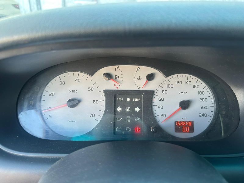 Renault Mégane (2001) 1.6i 16V - 79KW - fotka 13 z 20