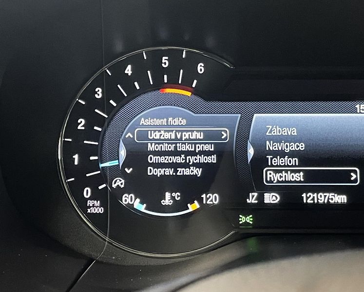 Ford S-MAX Titanium 2,0Ecoblue 110kW - fotka 20 z 30