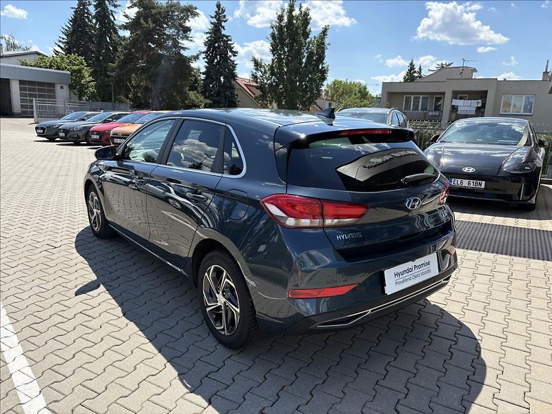 Hyundai i30 1,0   HB Smart AUTOMAT - fotka 3 z 17