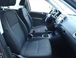Volkswagen Tiguan (2010) 2.0 TDI, 4X4, Serv.kniha - náhled 9