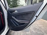 Mercedes-Benz GLA (2017) 220CDI 4-MATIC AMG - náhled 12