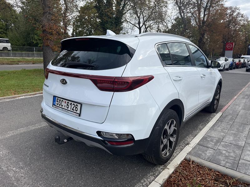 Kia Sportage 1.6 GDi TOP 4x2 - fotka 9 z 9