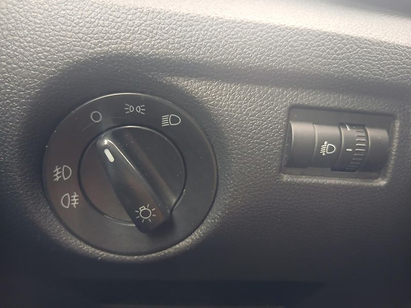 Škoda Fabia 1.2 TSi MONTE CARLO - fotka 19 z 33