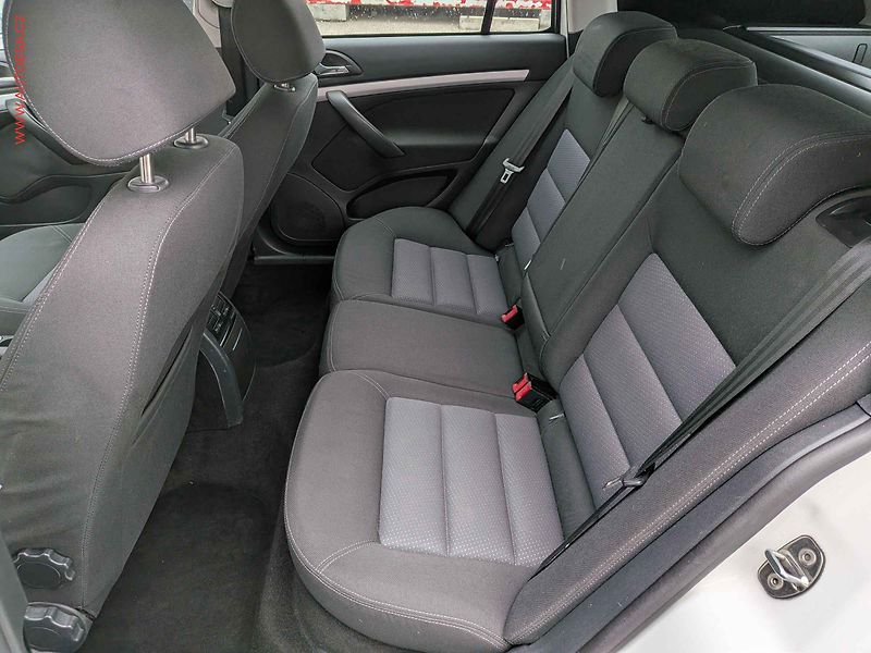 Škoda Octavia (2007) 1.9 TDi 4x4, ČR, AC, TZ - fotka 10 z 13