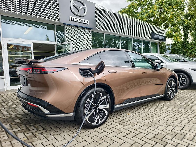 Mazda 6e (2025) Takumi-Plus 80kw ,,TOP CENA