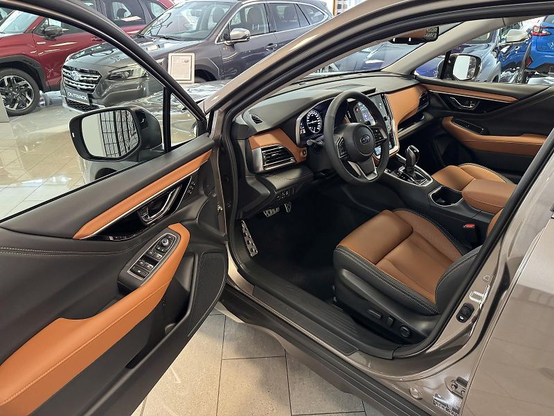 Subaru Outback (2025) 2.5i-T Touring Lineartronic - fotka 12 z 22