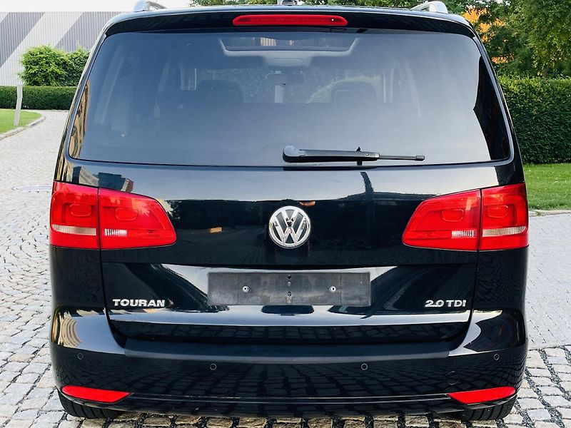 Volkswagen Touran 2.0TD MAN 7MÍST SERVISKA TAŽNÉ - fotka 14 z 48