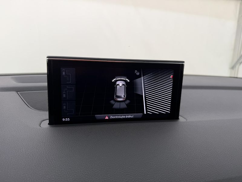 Audi Q7 3.0Tdi*200kw*CZ*DPH*S-Line* - fotka 32 z 47