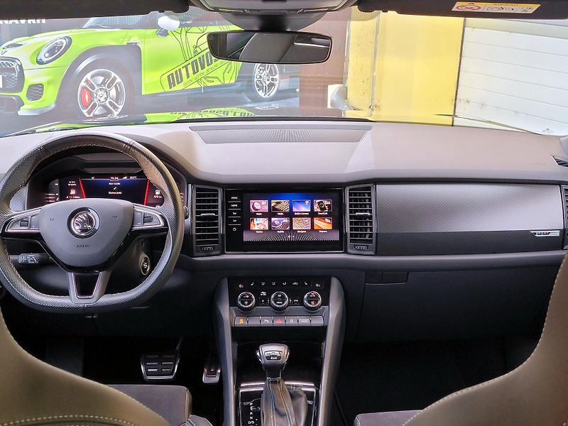 Škoda Kodiaq CZ,1maj,4x4, Sport-Line 140kW - fotka 39 z 53