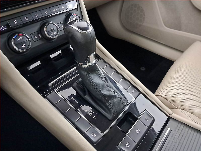 Škoda Superb (2017) Style Plus 2.0 TDI, Automat - fotka 16 z 18