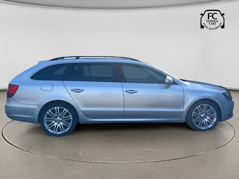 Škoda Superb (2014) Ambition plus2,0TDI 103kW Man6 - fotka 3 z 17