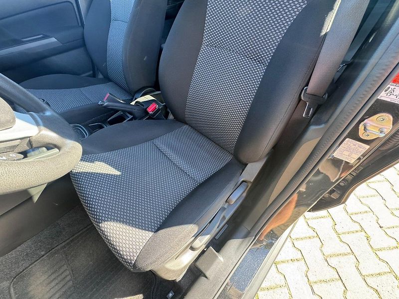 Suzuki Vitara (2021) 1,4i 95 KW HYBRID TAŽNÉ 1. MAJ - fotka 17 z 45