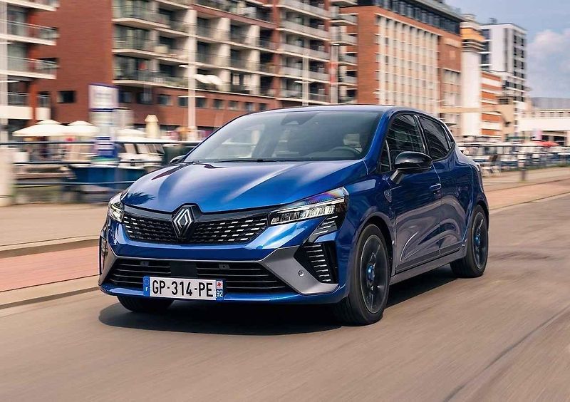 Největší výběr dostupných aut s automatickou převodovkou je v kategorii menších městských hatchbacků.