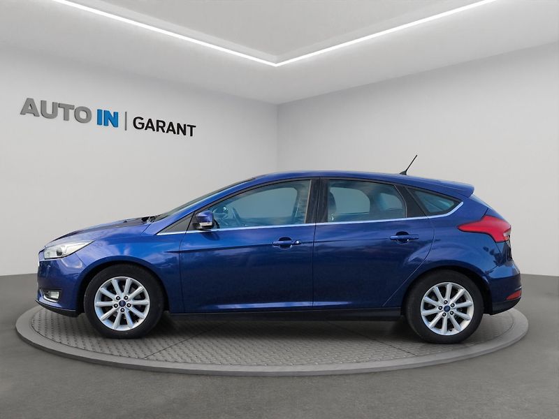 Ford Focus (2018) 1.0 EcoBoost 92kW, Serv. kniha - fotka 8 z 23